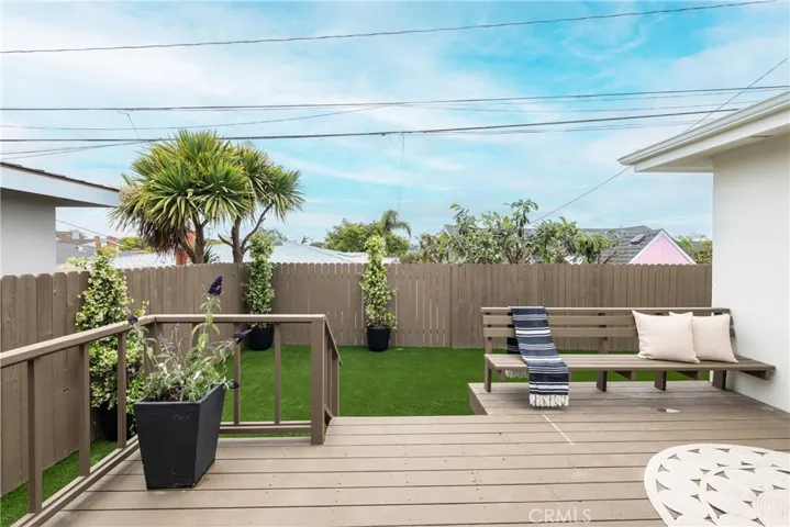 501 Avenue F, Redondo Beach, California 90277