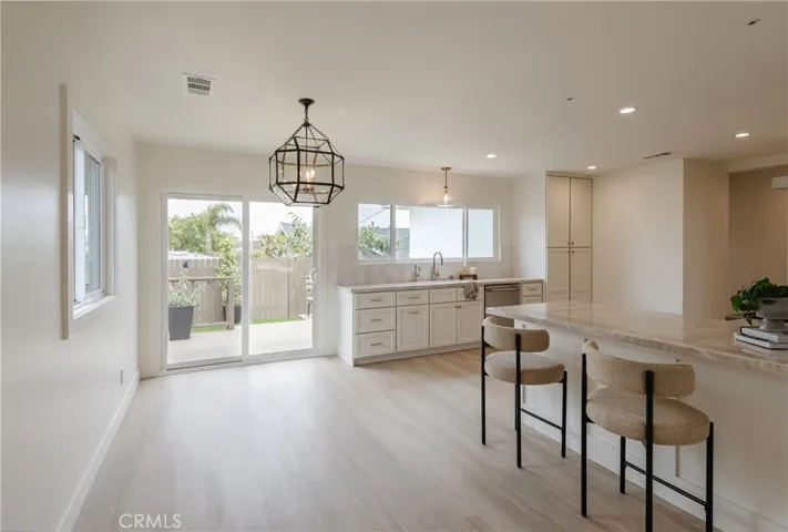501 Avenue F, Redondo Beach, California 90277