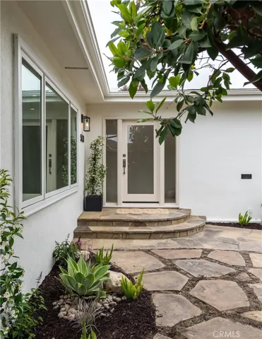 501 Avenue F, Redondo Beach, California 90277