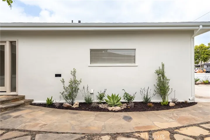501 Avenue F, Redondo Beach, California 90277