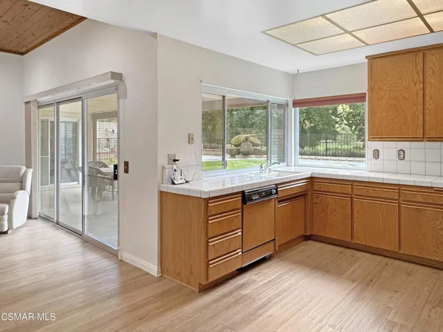 15 Kitchen 5