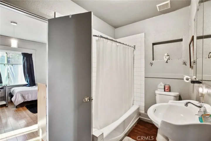 1105 S Hickory Street, Santa Ana, California 92701