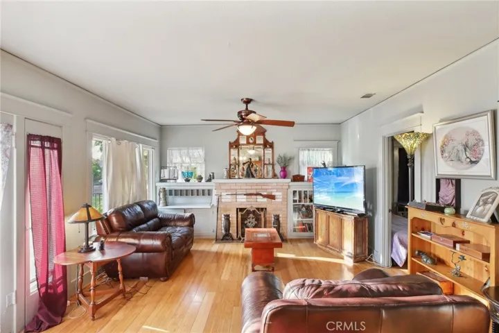 1105 S Hickory Street, Santa Ana, California 92701