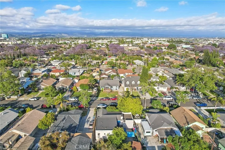 1105 S Hickory Street, Santa Ana, California 92701