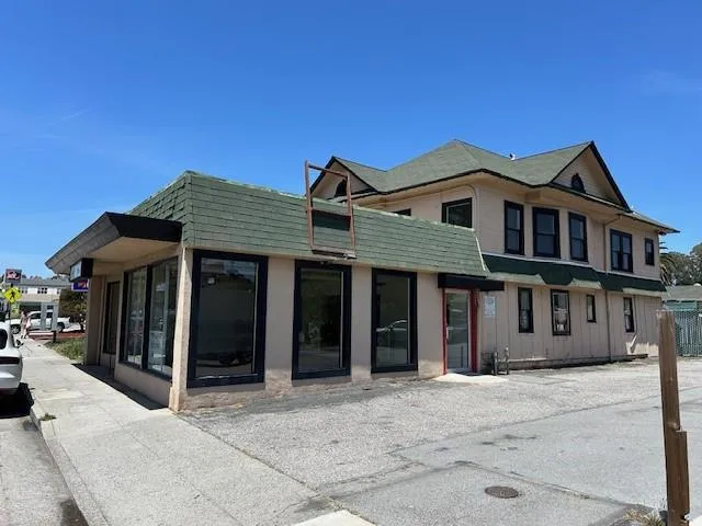 628 Ocean Street, Santa Cruz, California 95060