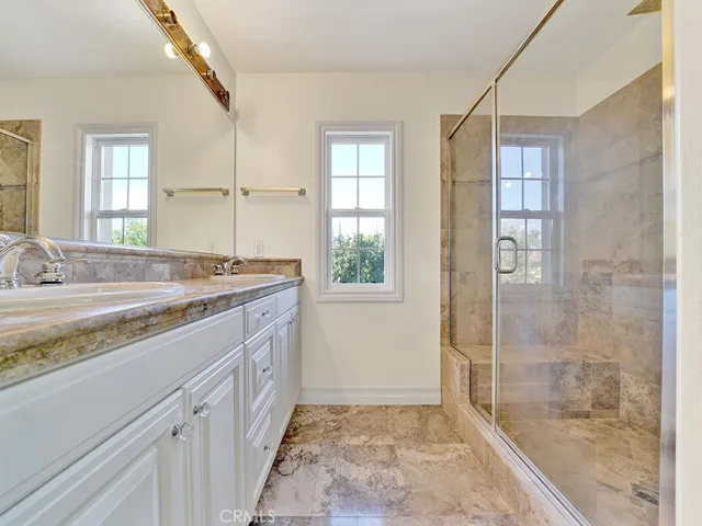 64 Pathstone, Irvine, California 92603