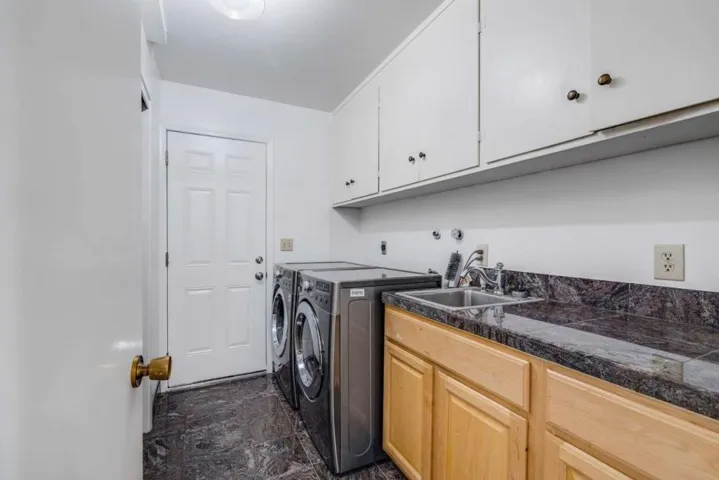 1535 Byron Street, Palo Alto, California 94301