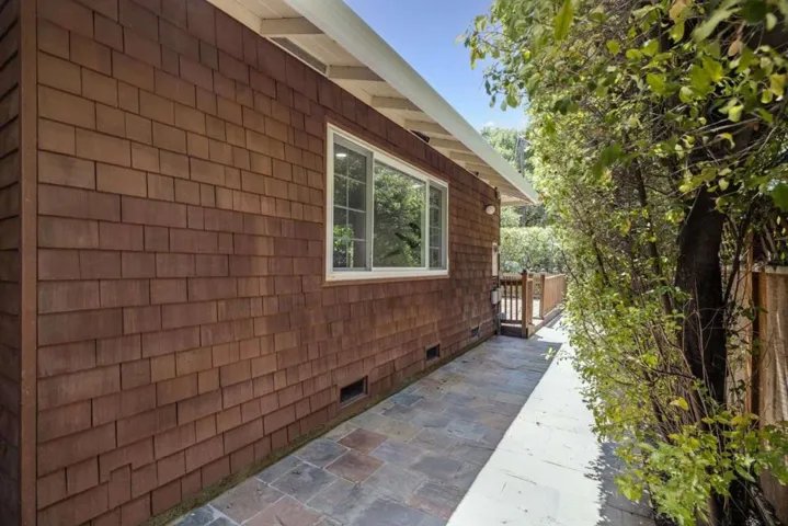 1535 Byron Street, Palo Alto, California 94301