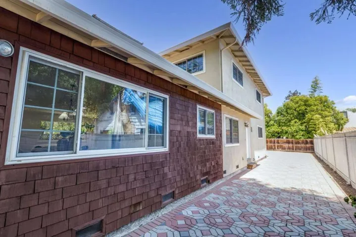 1535 Byron Street, Palo Alto, California 94301