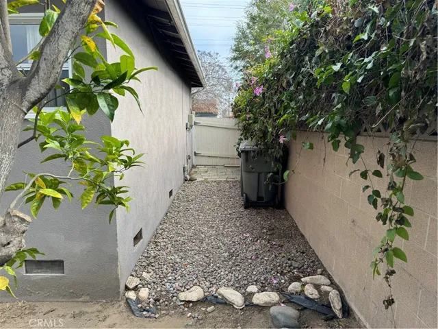 2105 Graham Avenue, Redondo Beach, California 90278
