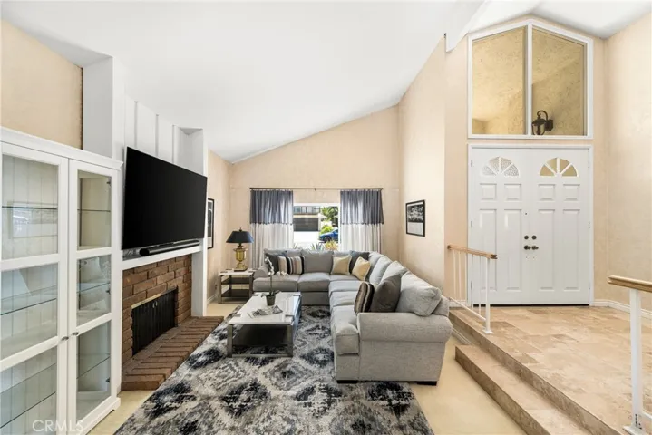 934 S La Salle Circle, Anaheim Hills, California 92807