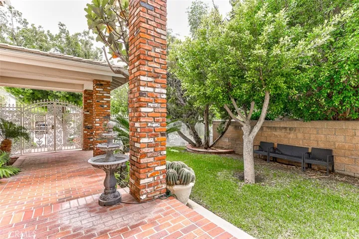 16165 Avenida San Miguel, La Mirada, California 90638