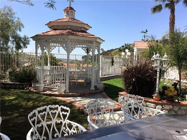 Pic from prior rental