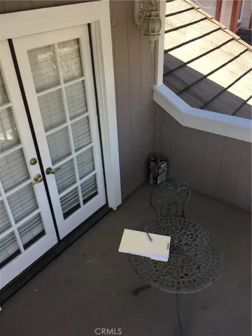 Pic from prior rental