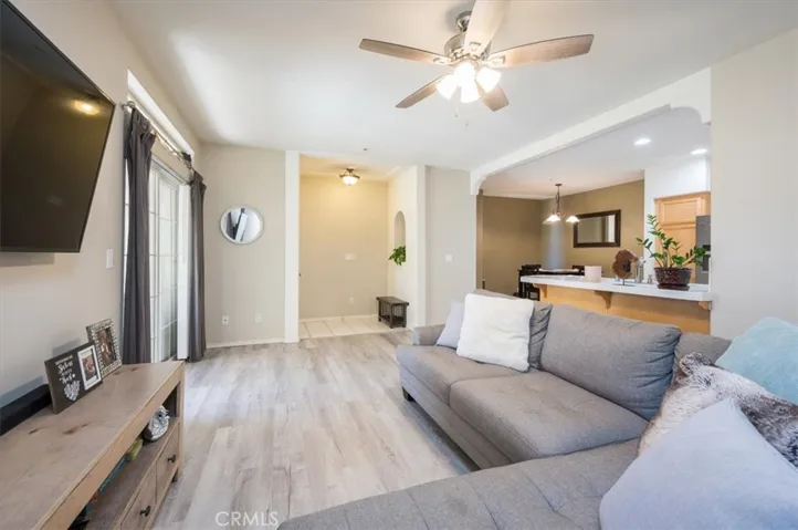 310 E Mccoy Lane 7e, Santa Maria, California 93455