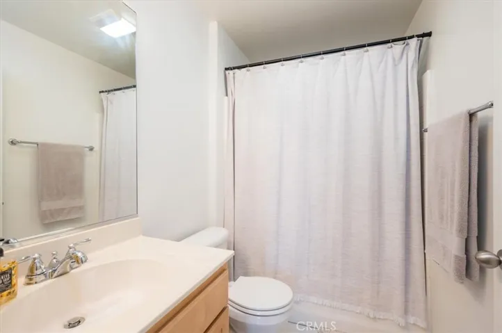310 E Mccoy Lane 7e, Santa Maria, California 93455