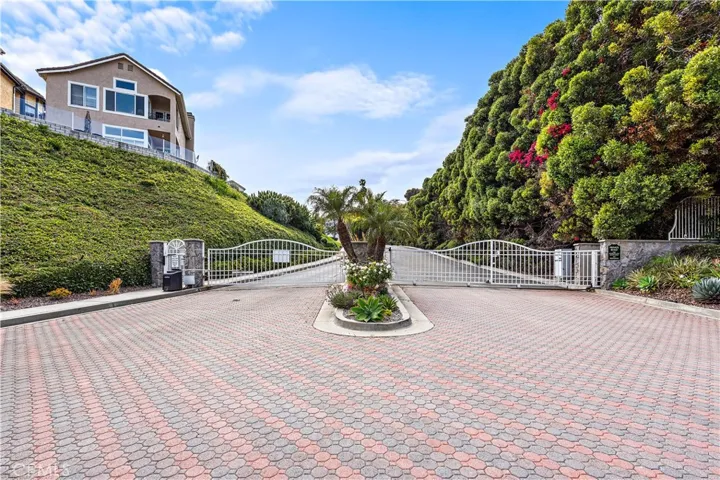 33852 Bridgehampton Drive, Dana Point, California 92629