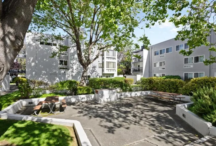 1057 Shell Boulevard 4, Foster City, California 94404