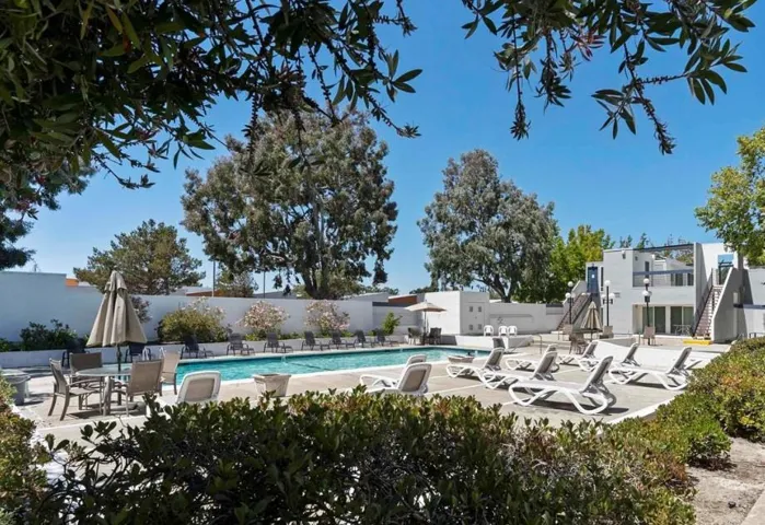 1057 Shell Boulevard 4, Foster City, California 94404