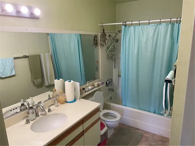 27642 Susan Beth Way I, Saugus, California 91350