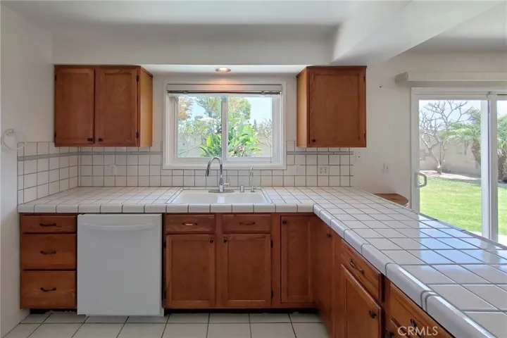 16182 Howland Lane, Huntington Beach, California 92647