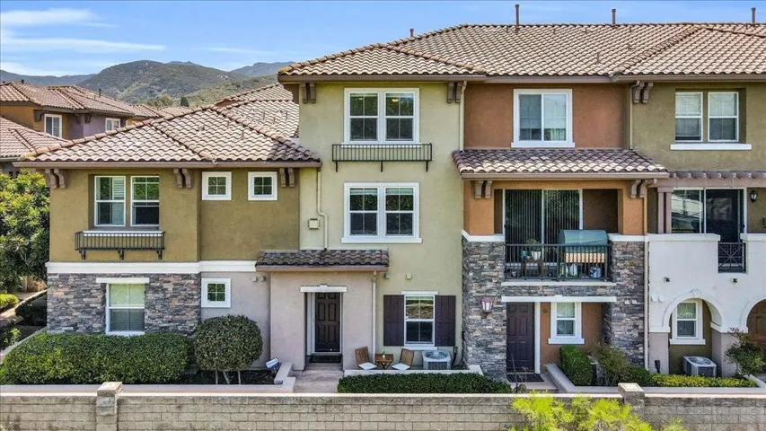 76 Via Sovana, Santee, California 92071