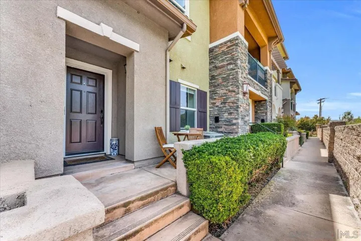 76 Via Sovana, Santee, California 92071