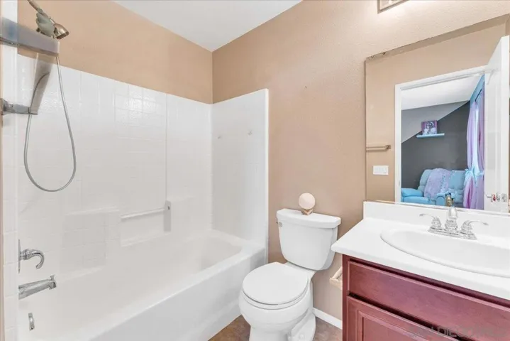 76 Via Sovana, Santee, California 92071
