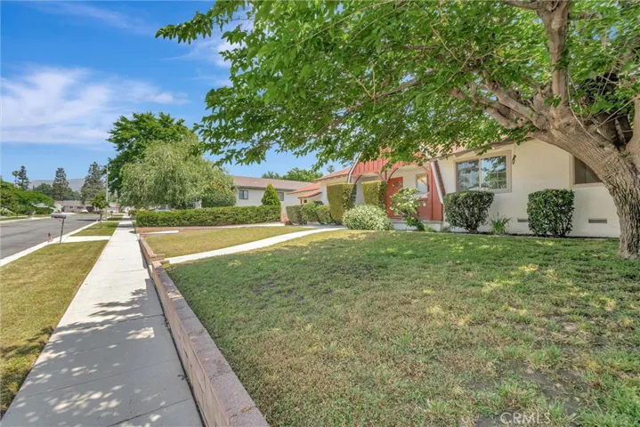 11012 Garden Grove Avenue, Porter Ranch, California 91326