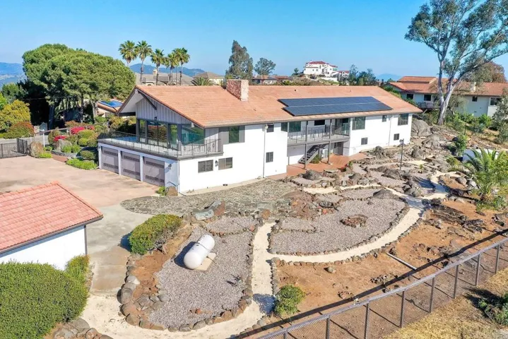 9614 Meadow Mesa Drive, Escondido, California 92026