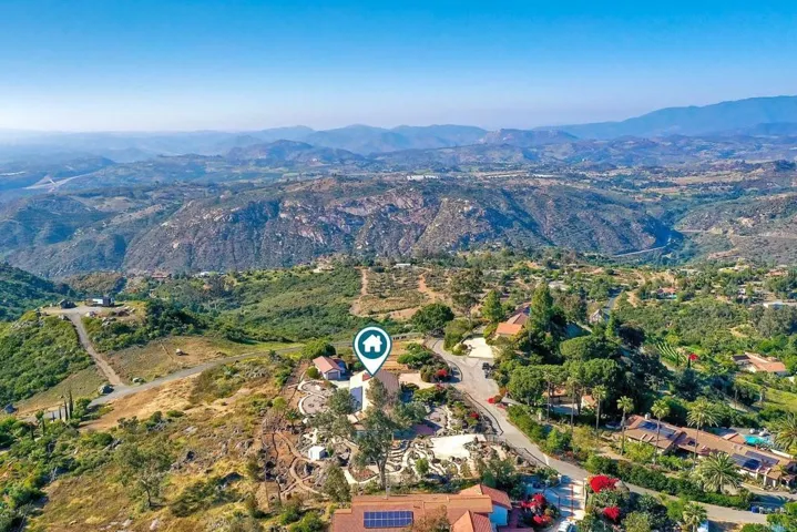 9614 Meadow Mesa Drive, Escondido, California 92026