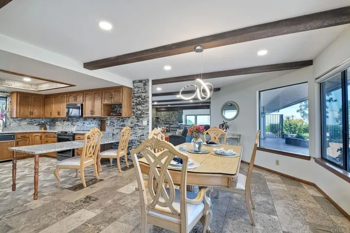 9614 Meadow Mesa Drive, Escondido, California 92026