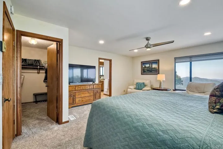 9614 Meadow Mesa Drive, Escondido, California 92026