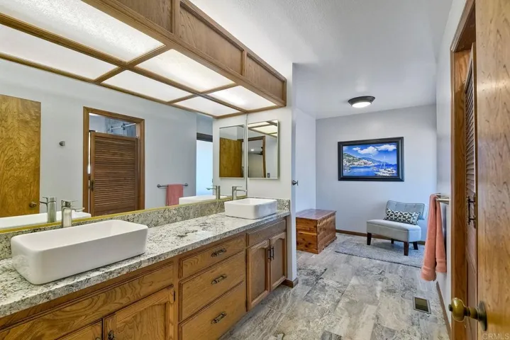 9614 Meadow Mesa Drive, Escondido, California 92026