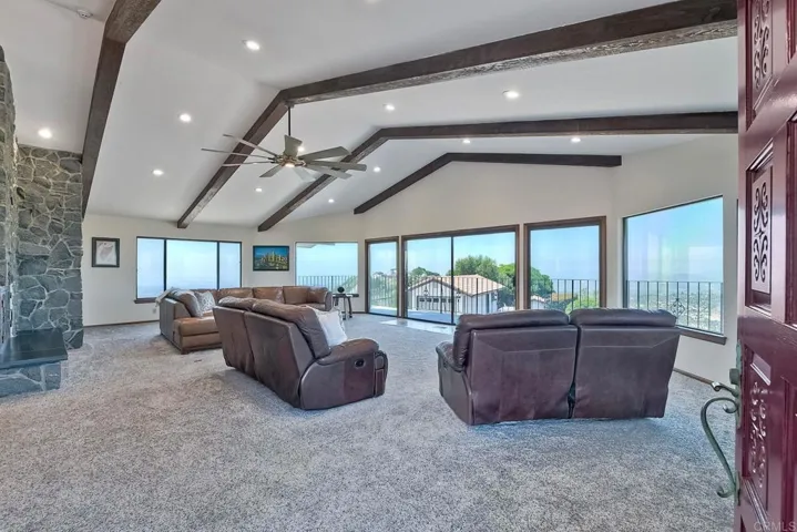 9614 Meadow Mesa Drive, Escondido, California 92026