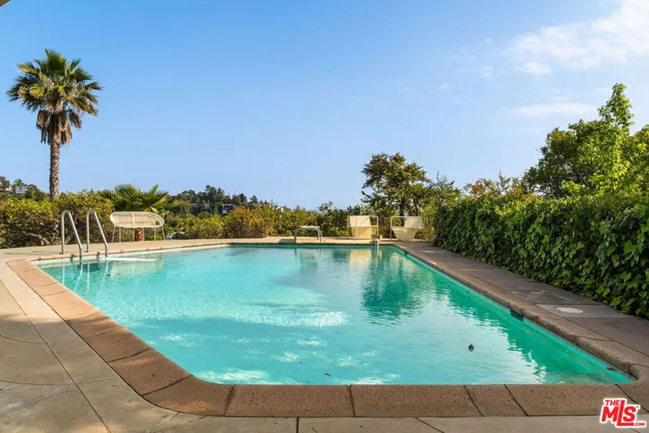 5835 Green Oak Drive, Los Angeles, California 90068