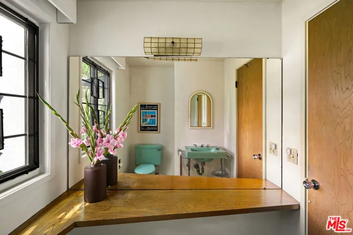 5835 Green Oak Drive, Los Angeles, California 90068