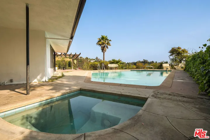 5835 Green Oak Drive, Los Angeles, California 90068