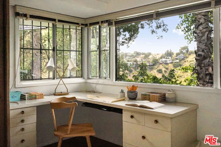 5835 Green Oak Drive, Los Angeles, California 90068