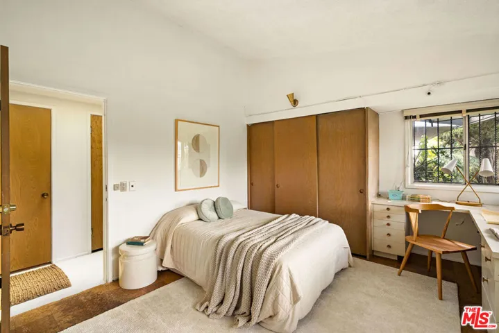 5835 Green Oak Drive, Los Angeles, California 90068