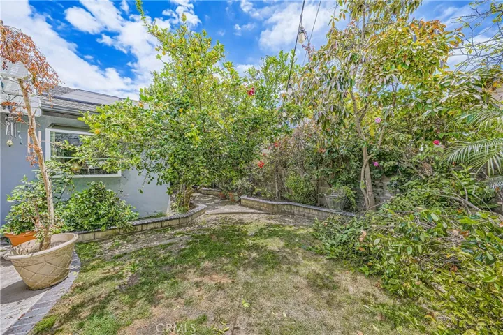 8842 Dorsett Drive, Huntington Beach, California 92646