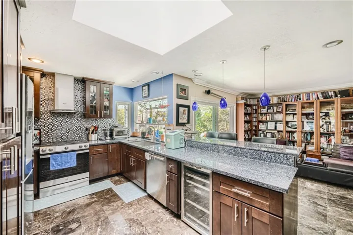 8842 Dorsett Drive, Huntington Beach, California 92646