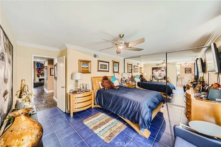 8842 Dorsett Drive, Huntington Beach, California 92646