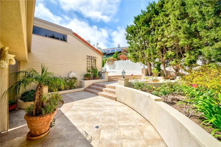 30526 Rhone Drive, Rancho Palos Verdes, California 90275