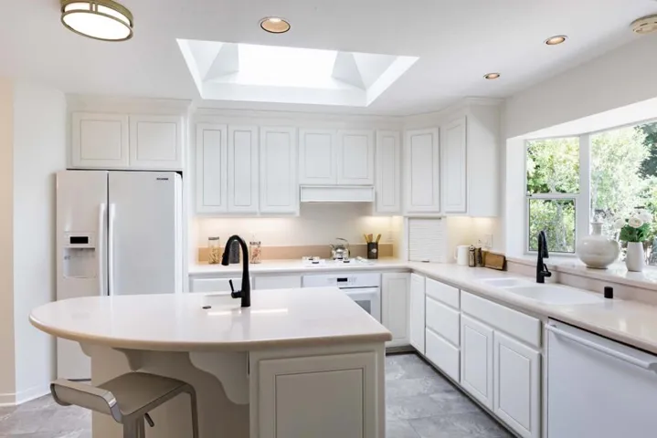 1395 Montclaire Way, Los Altos, California 94024