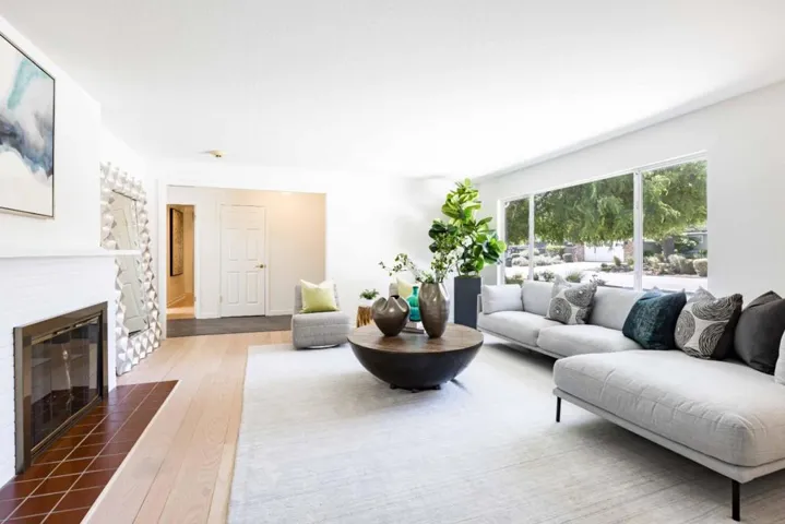 1395 Montclaire Way, Los Altos, California 94024