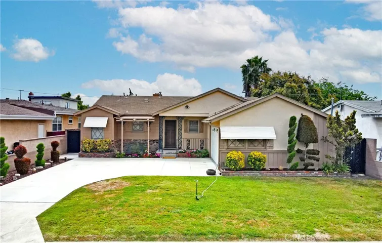 11614 Salford Avenue, Downey, California 90241