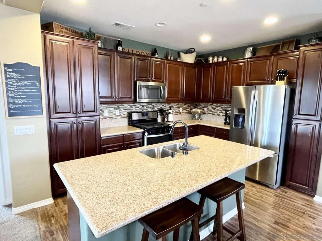 231 Maple Ridge Dr, Big Bear, California 92314 home-pic-6