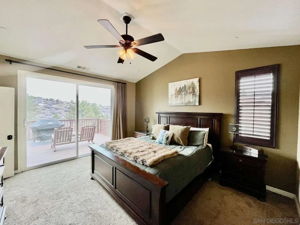 231 Maple Ridge Dr, Big Bear, California 92314 home-pic-18