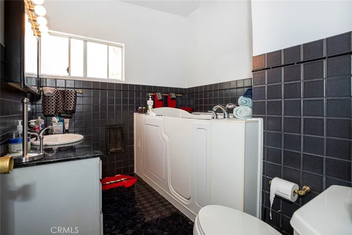 22061 Londelius Street, West Hills, California 91304
